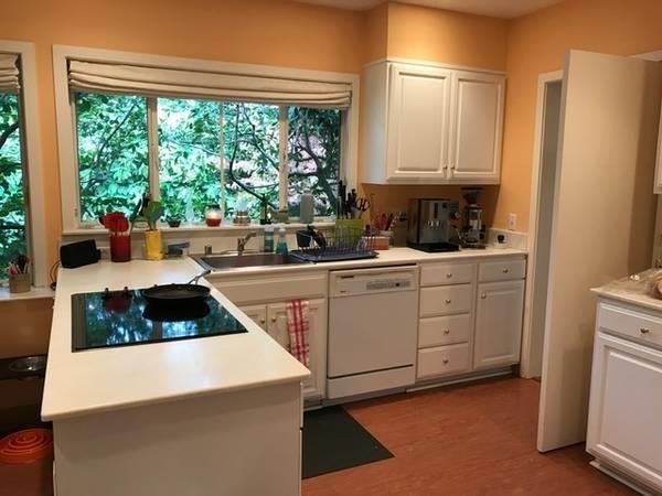 40 Tevis Pl - Photo 3 of 6