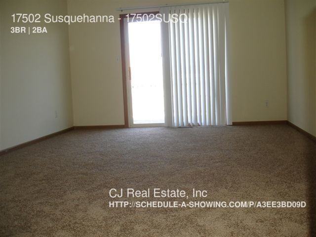 17502 E Susquehanna Dr #17502SUSQ - Photo 2 of 7