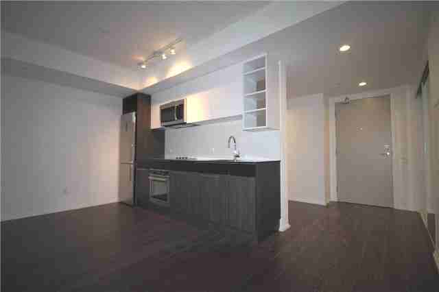 68 Shuter Street #803