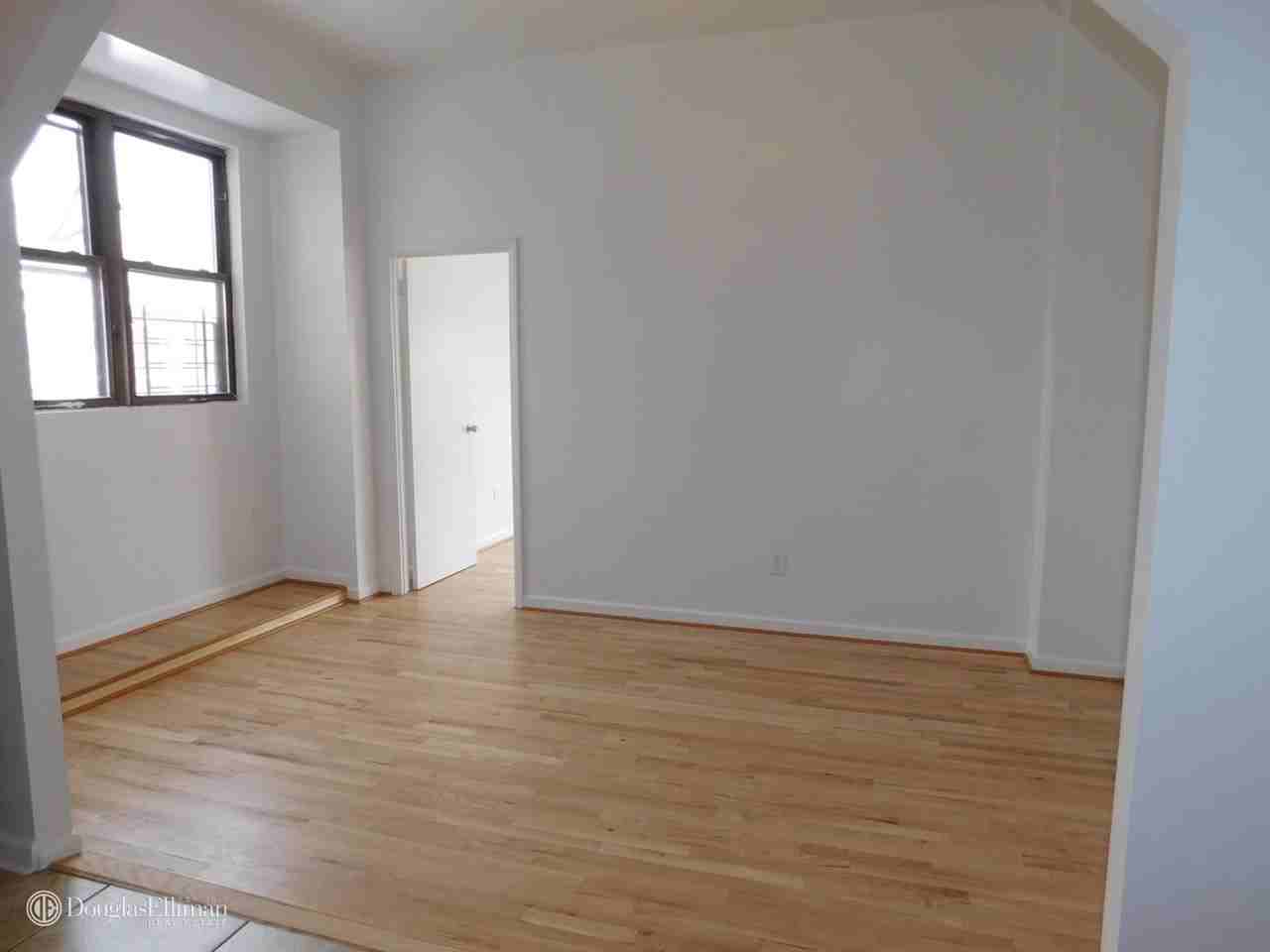 861 St Marks Ave #3R - Photo 2 of 5