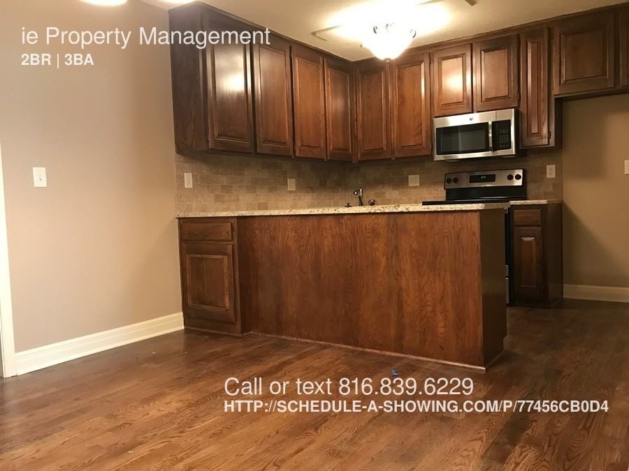 6472 NW 70th St - Photo 3 of 17