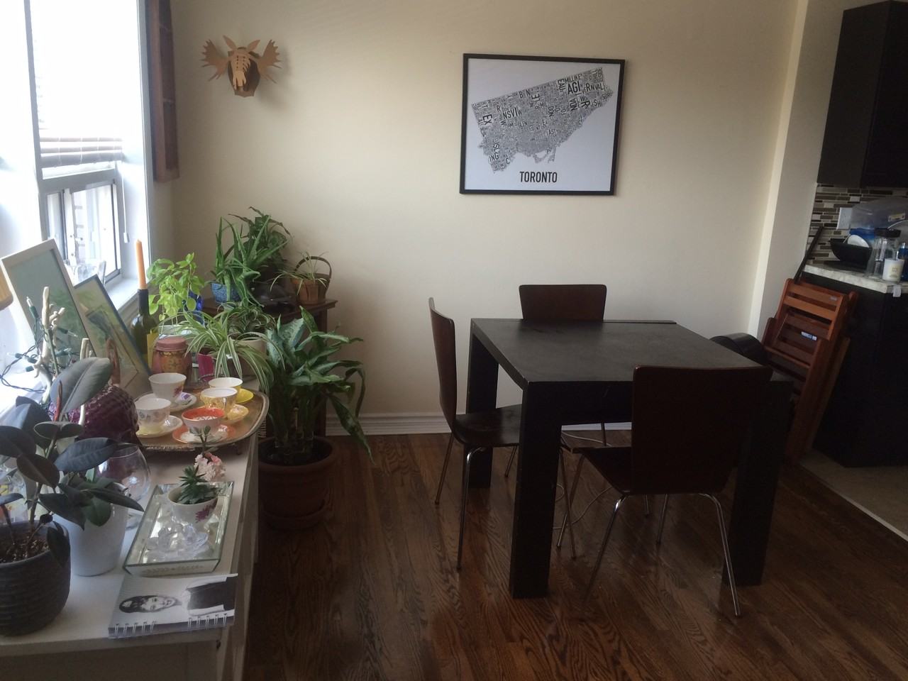 College St & Dovercourt Road - Photo 2 of 5