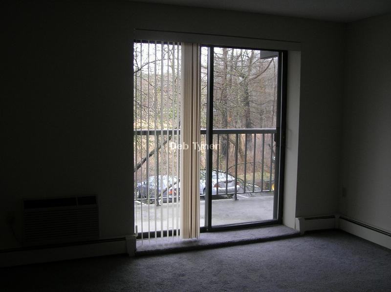 650 Andover St - Photo 3 of 13