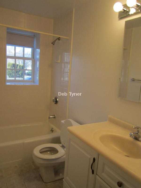 38 Lexington Ave 2B - Photo 2 of 14