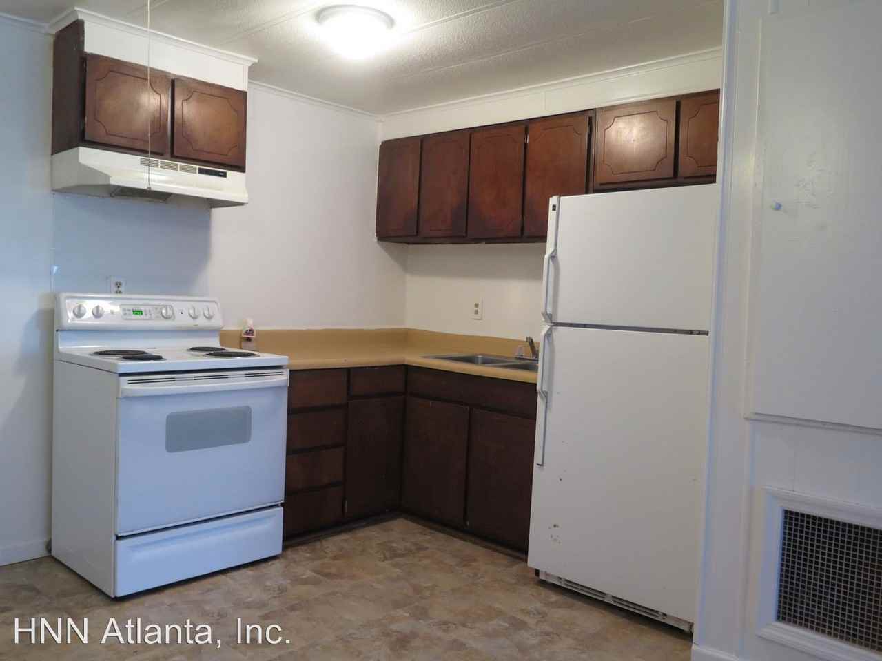 2555 Lloyd Rd - Photo 3 of 9