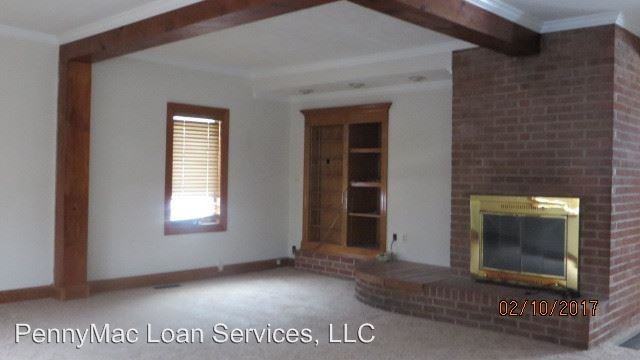 721 E 332nd St - Photo 2 of 14