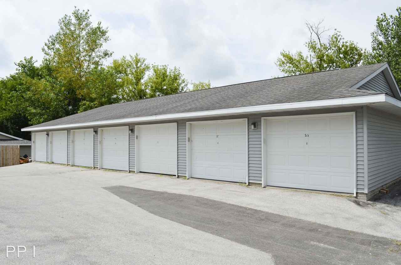 597 Potter St - Photo 2 of 8