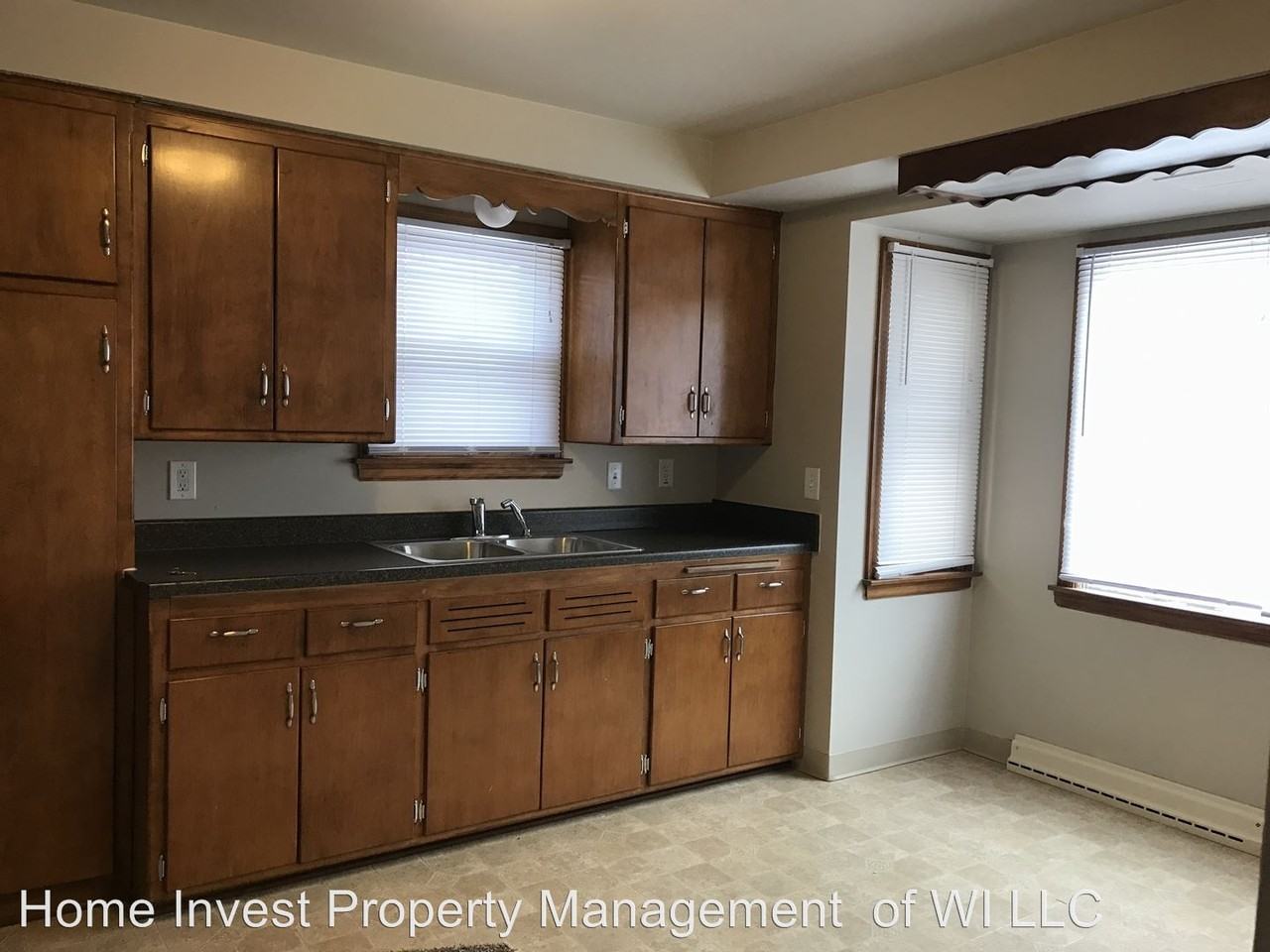 7701 W Keefe Ave - Photo 3 of 8