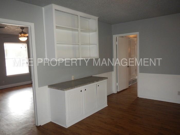 3432 Brandon Ln - Photo 3 of 9