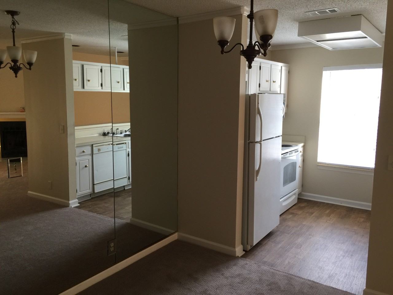 333 Yorkshire Circle - Photo 2 of 20