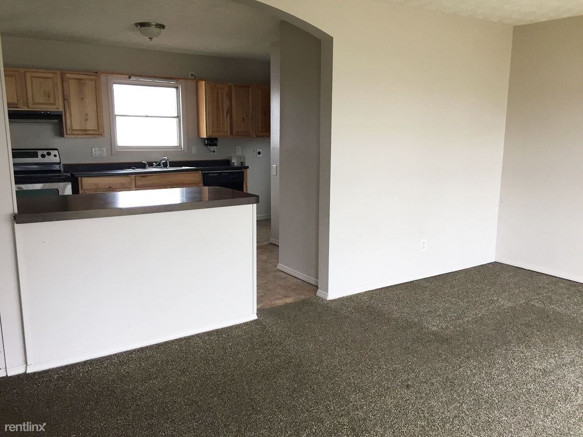 4735 Celtic Dr - Photo 3 of 10