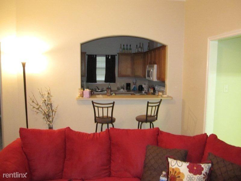 3606 Oldenburg Ct - Photo 3 of 9