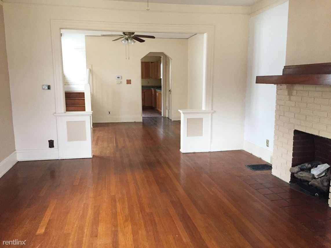 1218 Seneca Dr - Photo 2 of 16