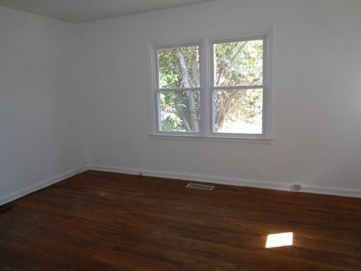 1970 Northside Dr NW - Photo 3 of 8