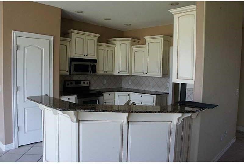 3770 Edgewater Dr - Photo 2 of 7