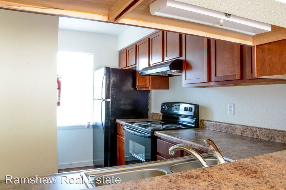 Pomona Dr - Photo 2 of 13