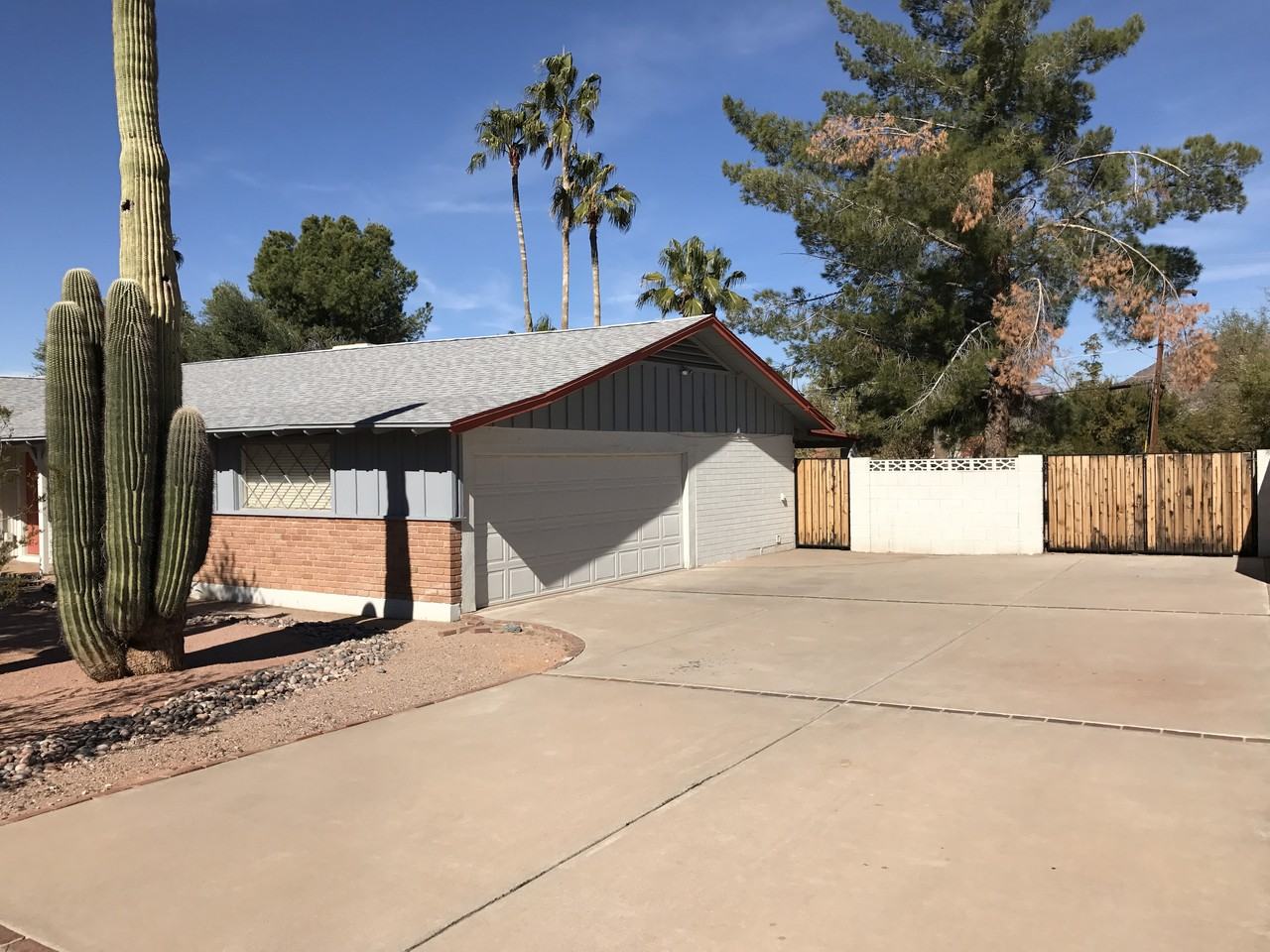 5626 E Wilshire Dr - Photo 2 of 19