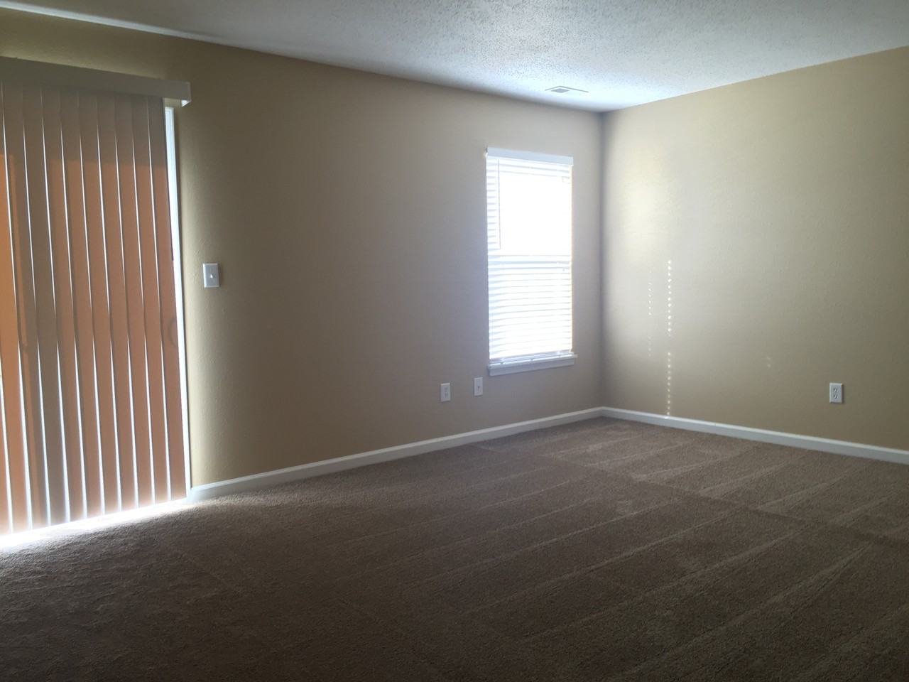 3712 Limelight Ln - Photo 3 of 11