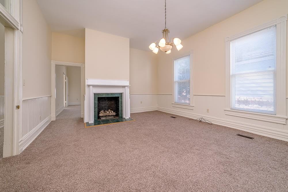 400-494 Johnson St - Photo 3 of 10