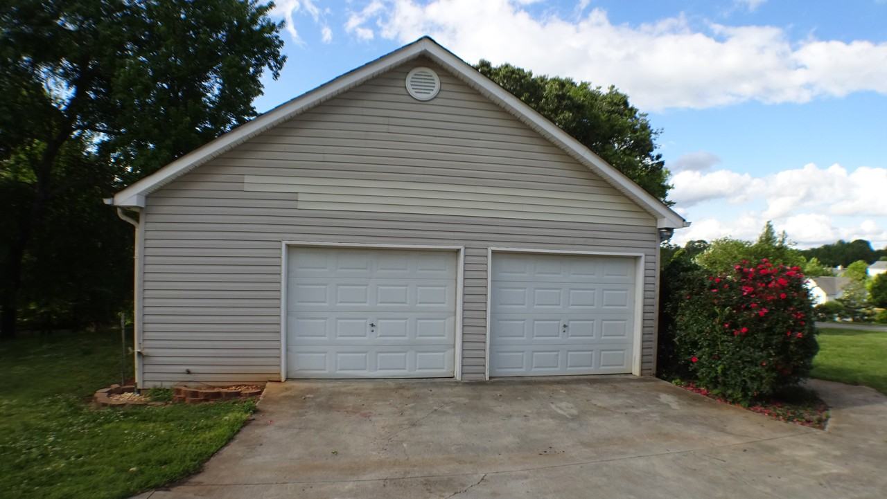 21 Magnolia Ct - Photo 2 of 9