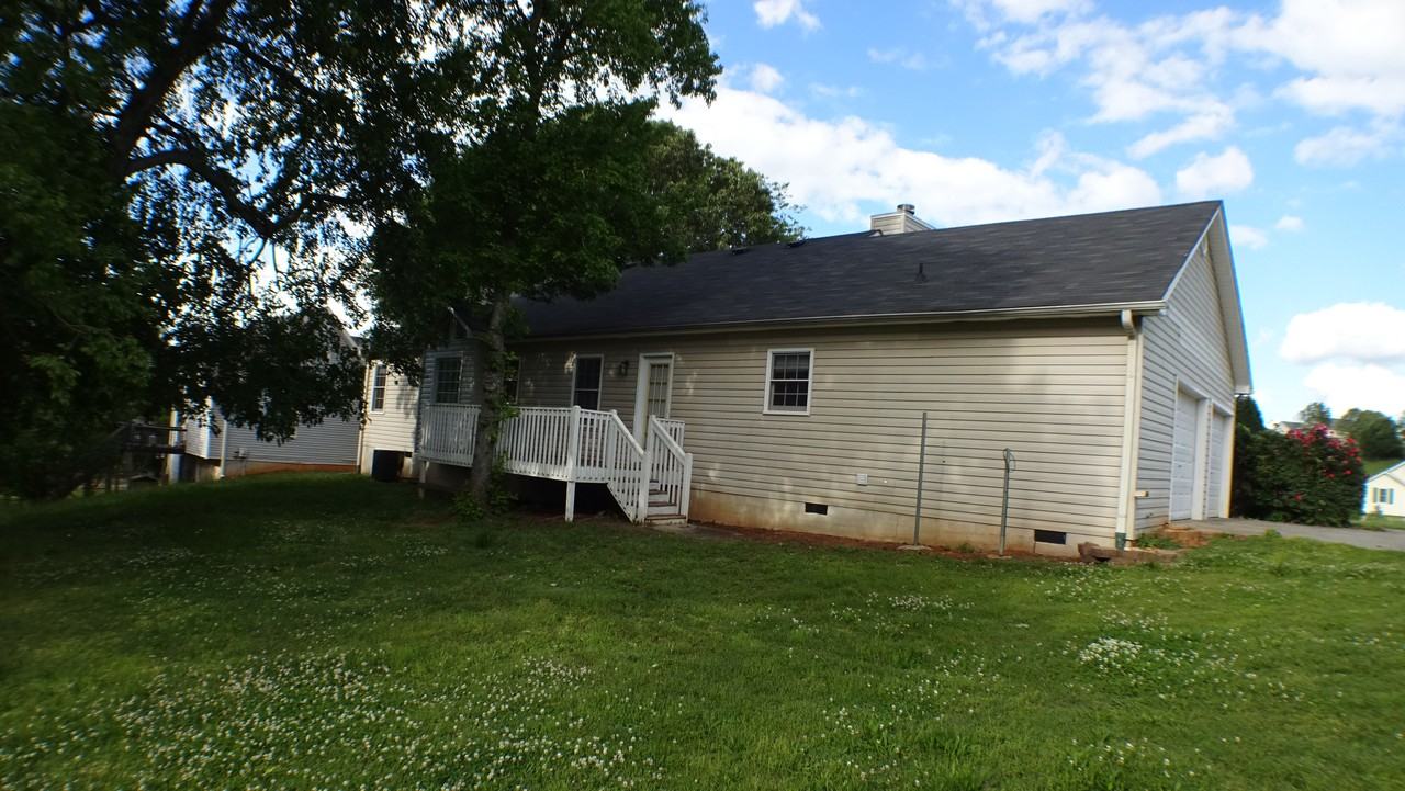 21 Magnolia Ct - Photo 3 of 9