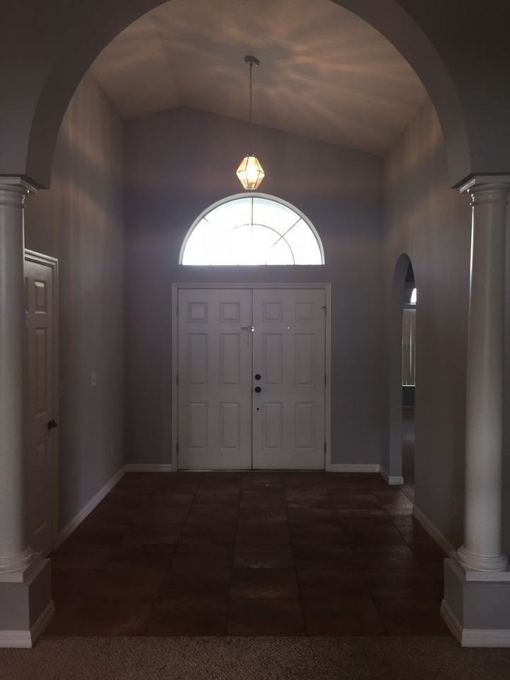 779 Knightsbridge Cir - Photo 2 of 17