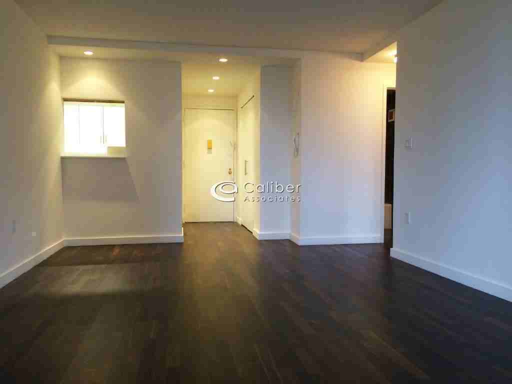 Lexington Ave #12B