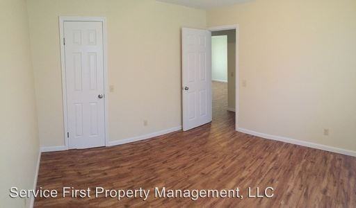 101 101 E Neil St 103 E Neil St. - Photo 3 of 7