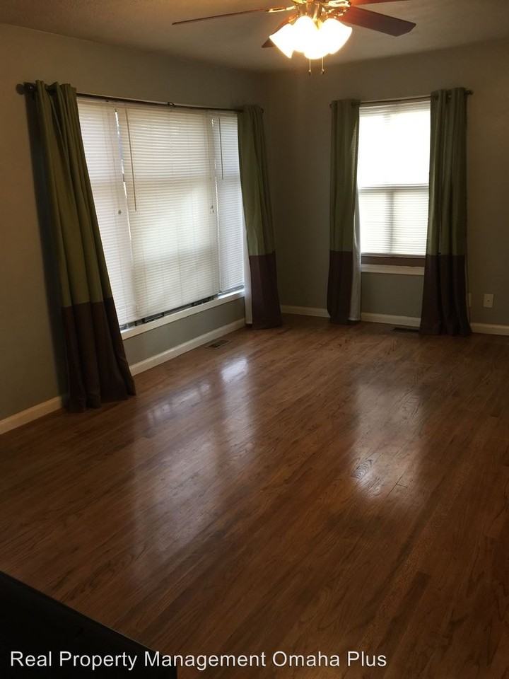 6105 Ellison Ave - Photo 3 of 15