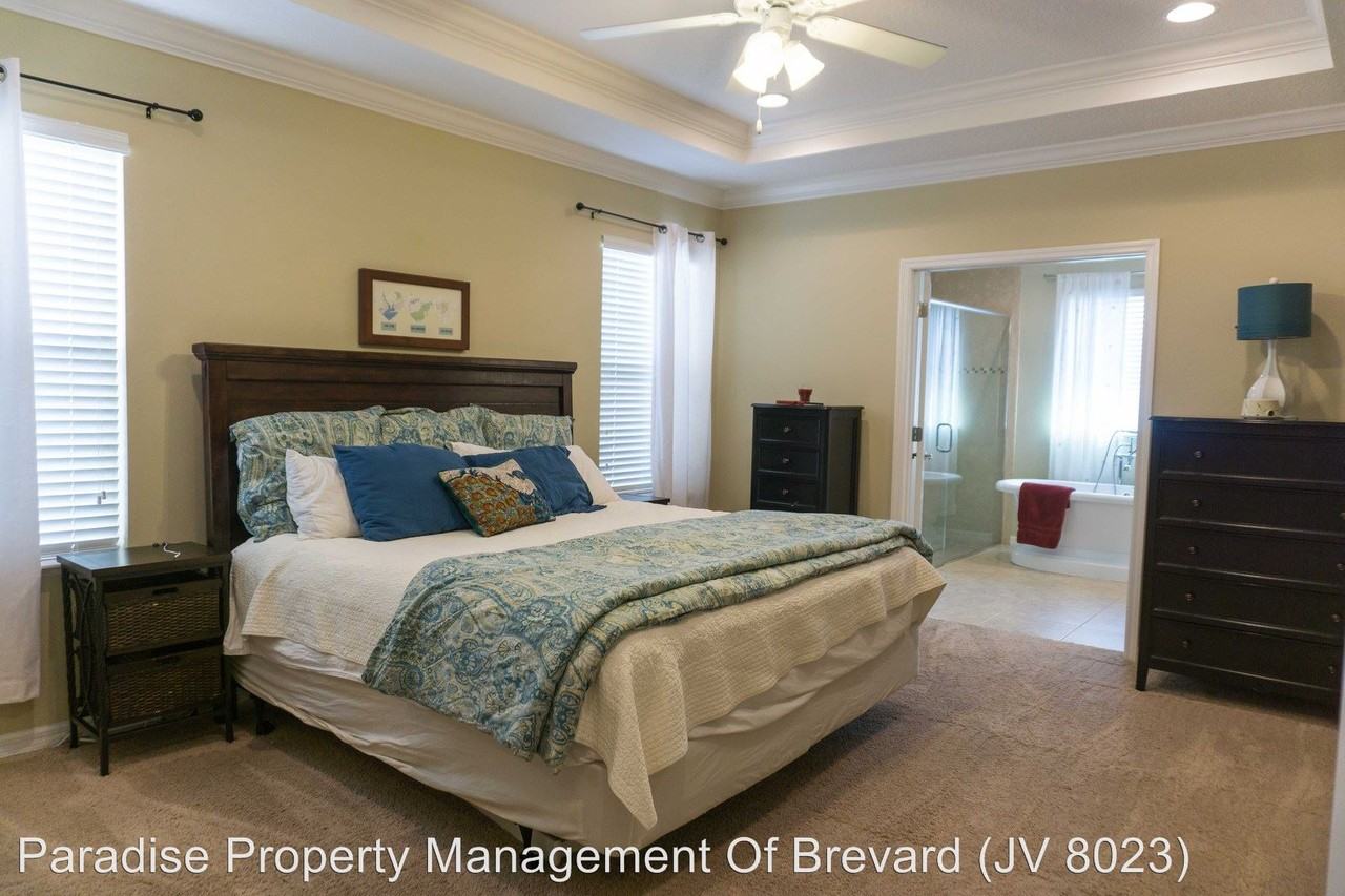 1815 Litchfield Dr - Photo 2 of 23