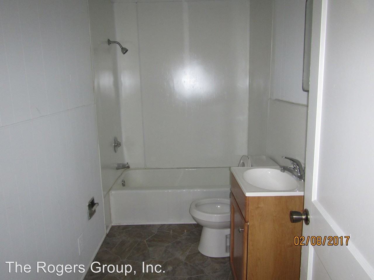 107 Old Baker St - Photo 3 of 5