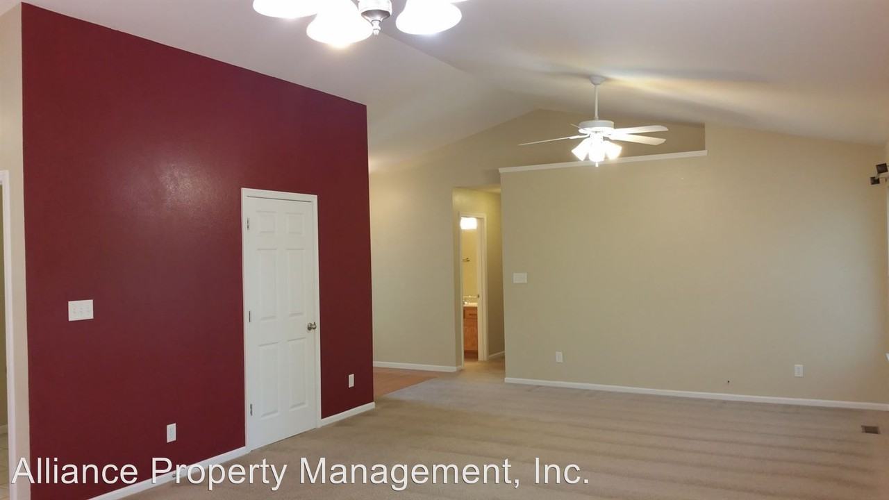 532 Harland Dr - Photo 2 of 39