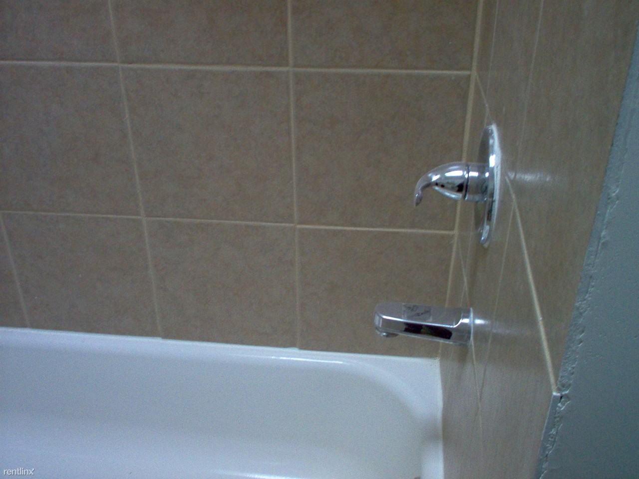 2876 W Garrison Ave - Photo 3 of 7