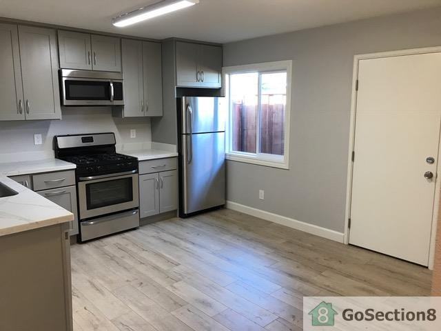 1175 S 12th St - Photo 2 of 25