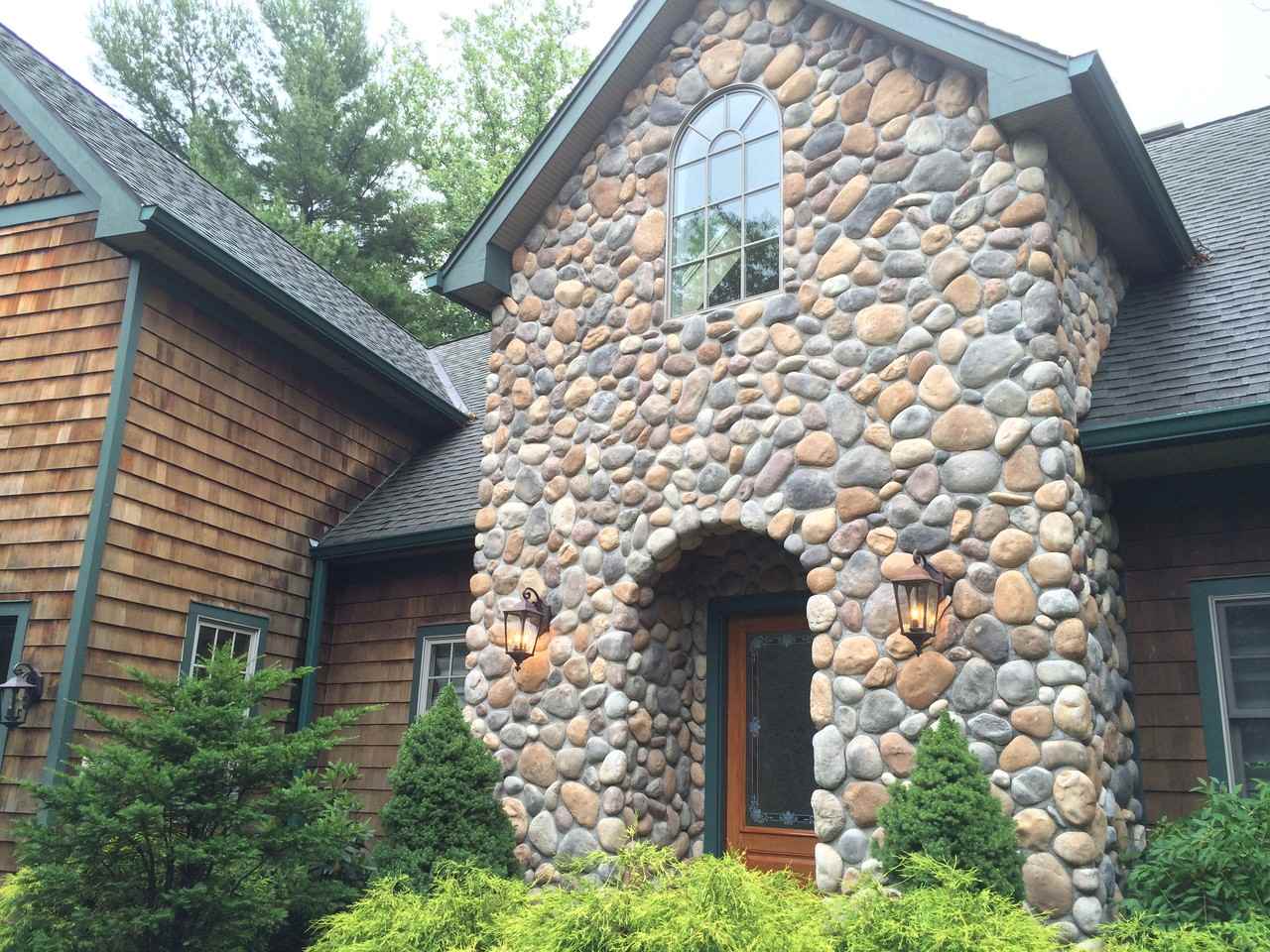 115 Lakeshore Dr - Photo 3 of 19