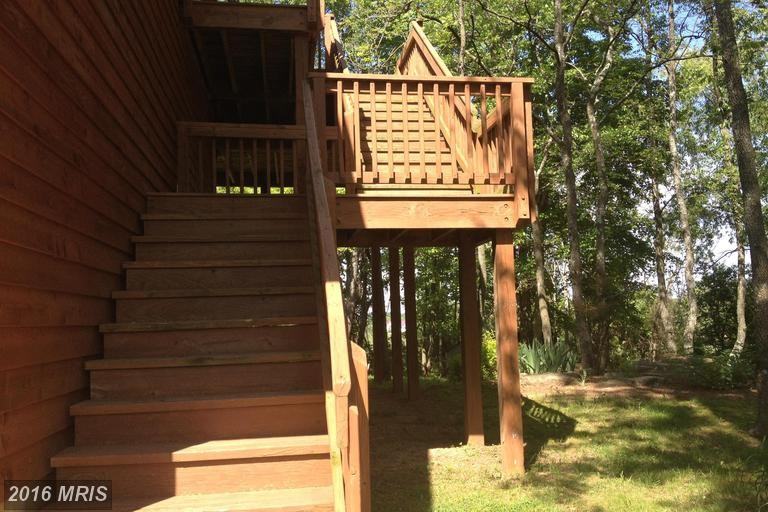 98-20 Cabin Ln - Photo 2 of 29