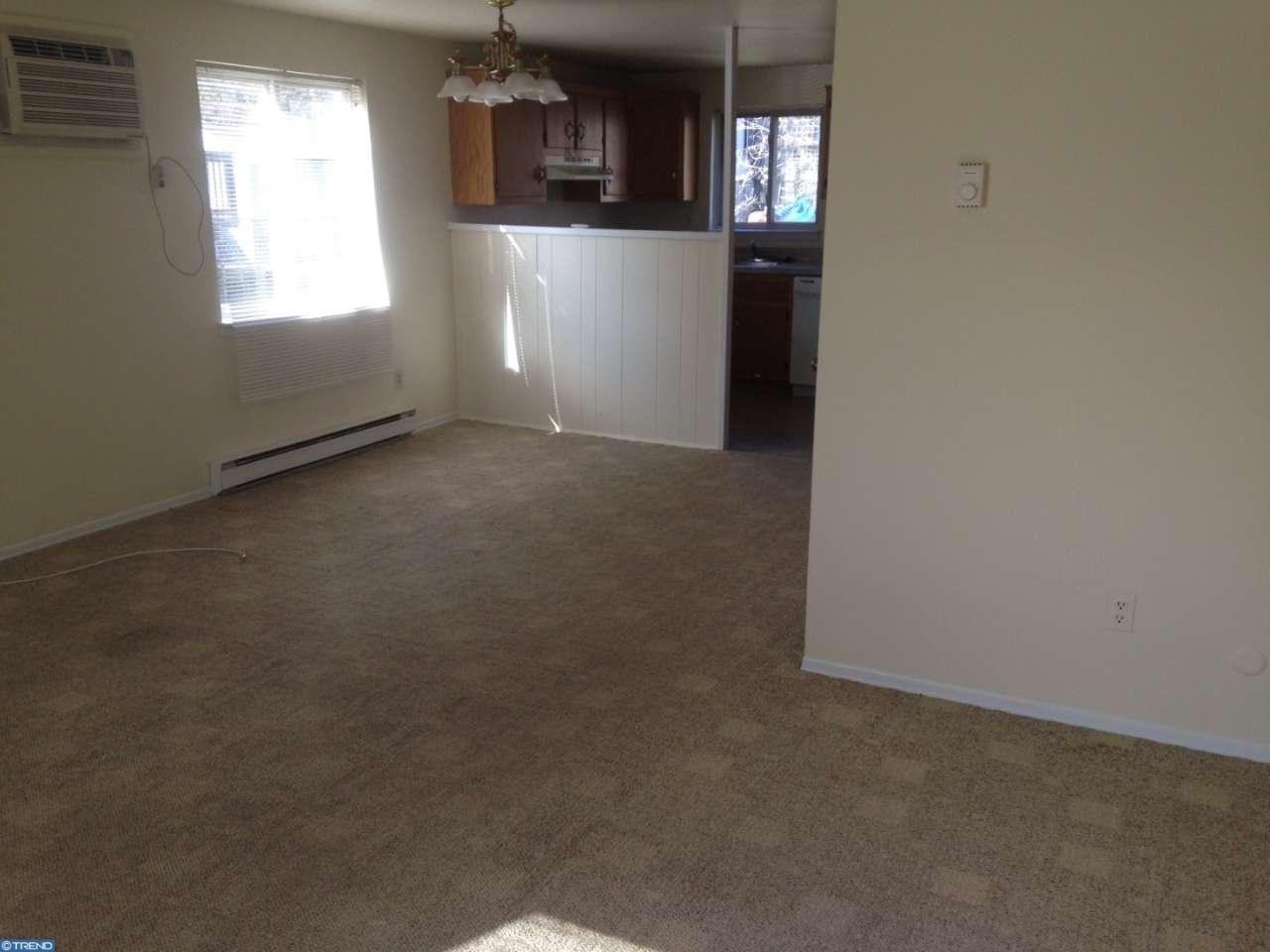 487 4th Ave - Photo 3 of 14