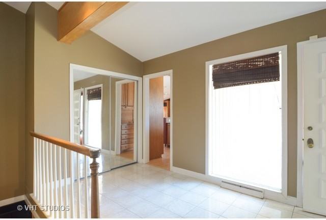 27570 N Chevy Chase Rd - Photo 2 of 25