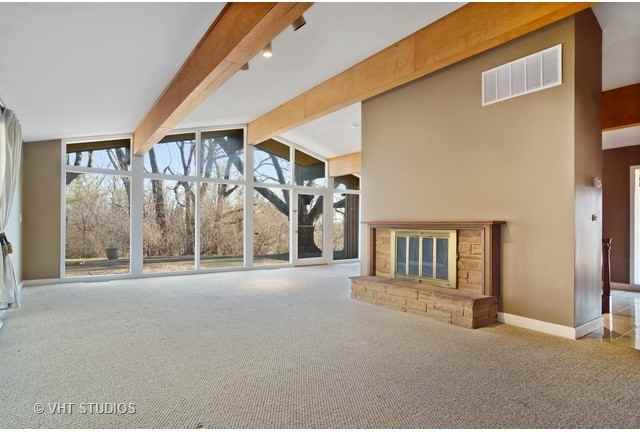 27570 N Chevy Chase Rd - Photo 3 of 25