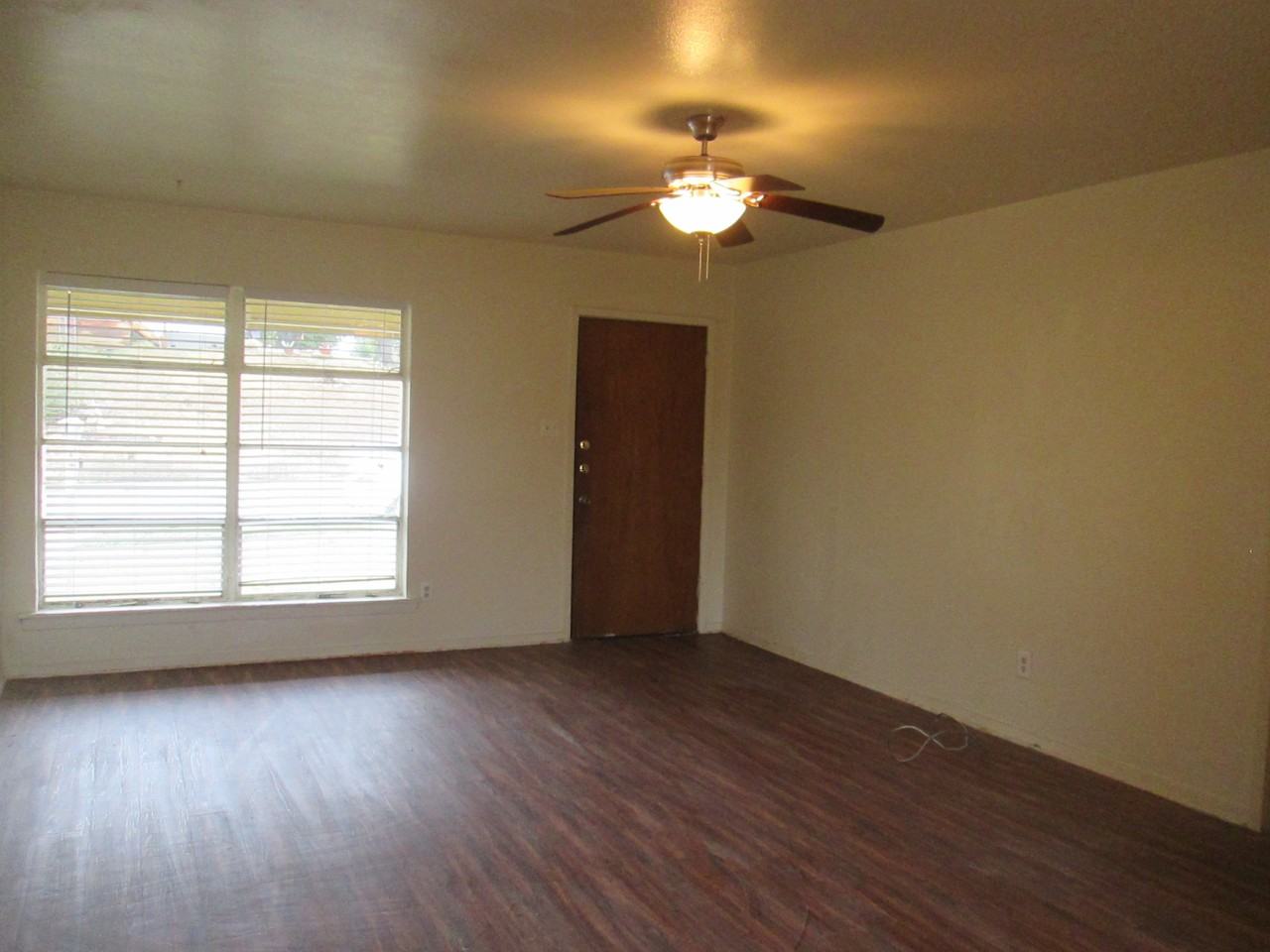 3812 Eldridge St - Photo 3 of 19