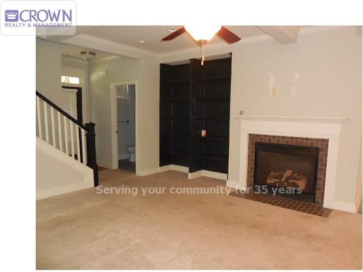 441 Burgundy Terrace SE - Photo 3 of 10