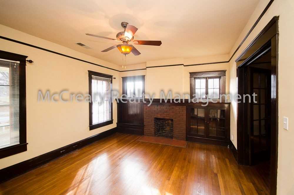 251 Waterman St S E - Photo 3 of 15