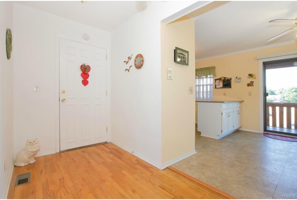 43 Weathervane Dr #23 - Photo 3 of 23