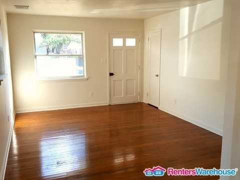 536 Summers Dr - Photo 2 of 20