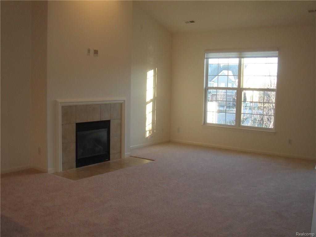 1071 Alameda Blvd - Photo 2 of 13