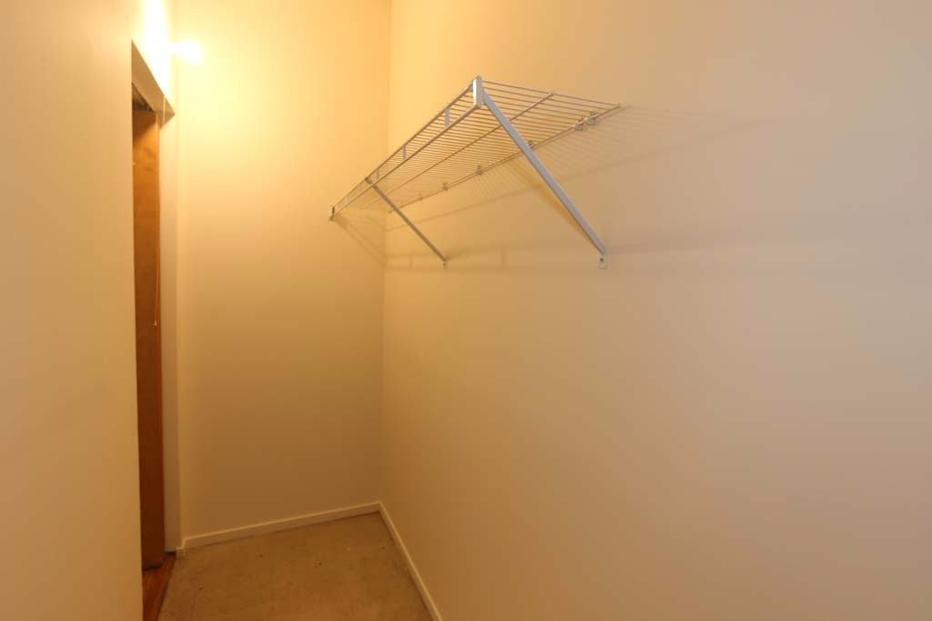 1905 South Clark Street 211 - Photo 3 of 10