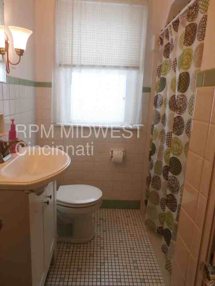 6931 Dianna Dr - Photo 2 of 10