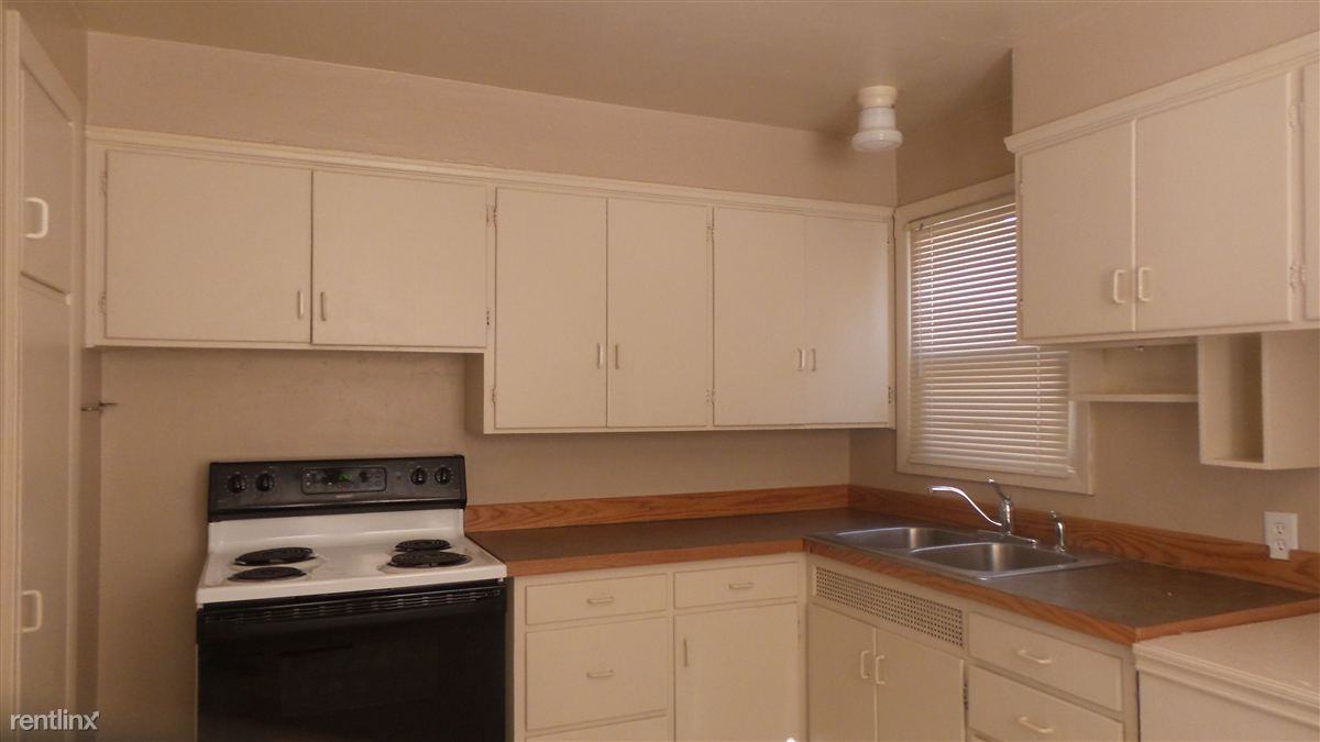 555 E 18th Ave - Photo 3 of 10