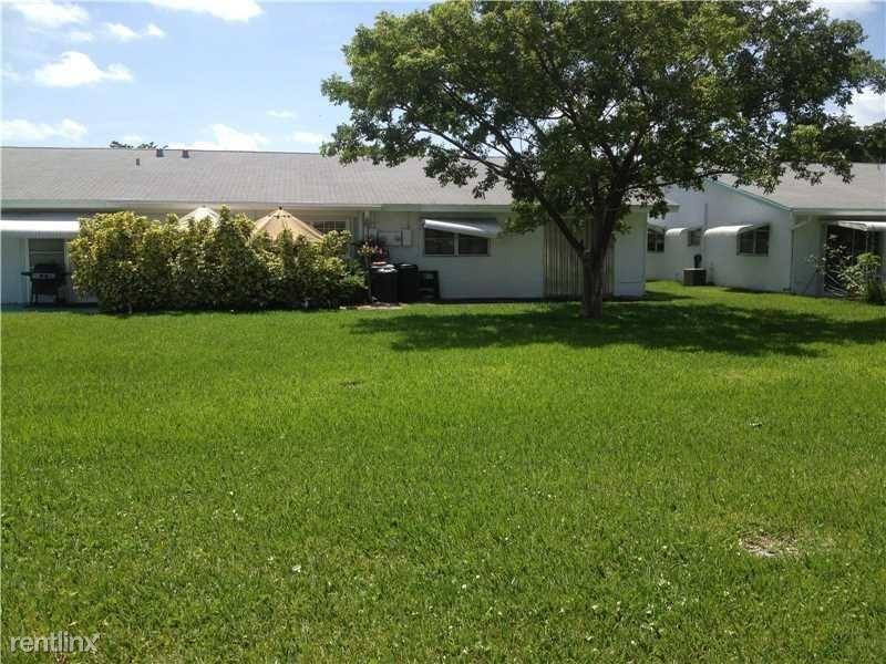 1064 NW 86th Ave - Photo 3 of 3