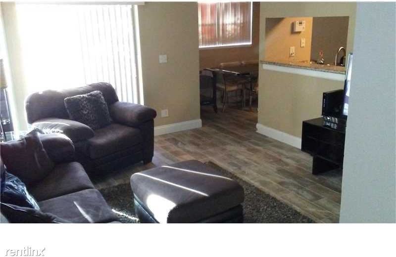 4016 NW 87th Ave - Photo 2 of 8